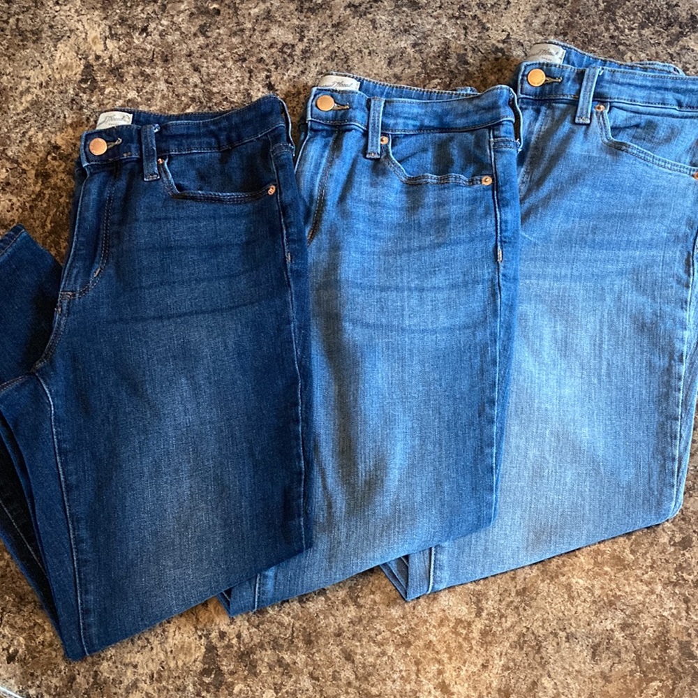 Women’s High Rise Slim Straight Fit Cropped Jeans Sz 8 Short